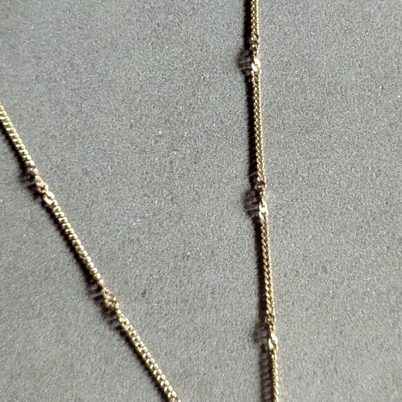 Missoma x Lucy Williams Gold Ridge Cross Necklace - Picture 10 of 16